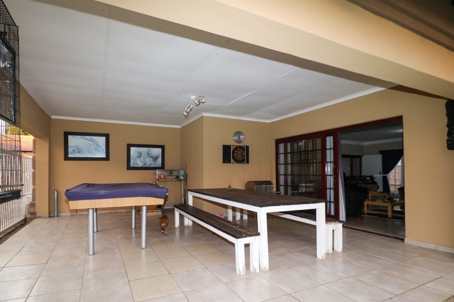 3 Bedroom Property for Sale in Flamwood North West